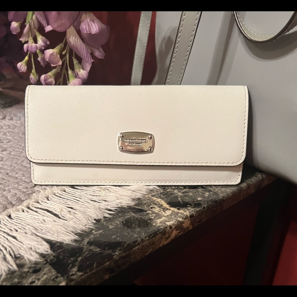New Michael Kors wallet